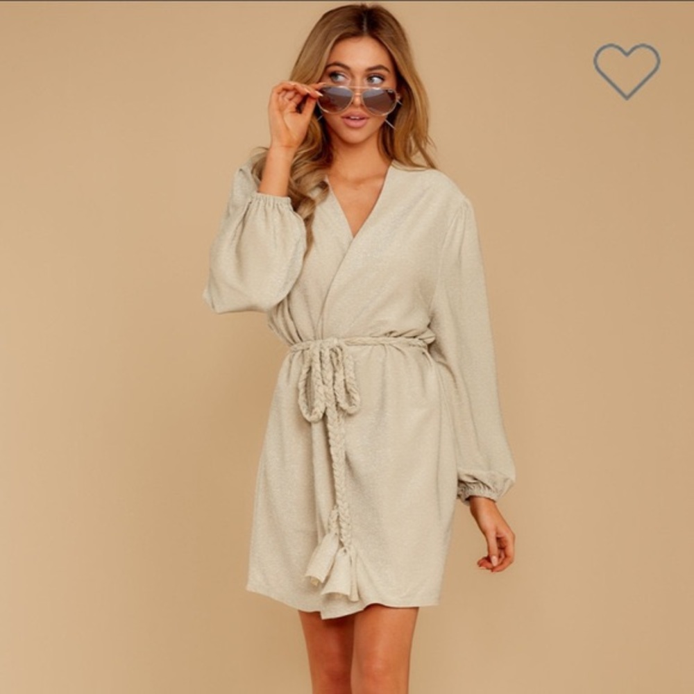 Stunning wrap dress that shimmers
